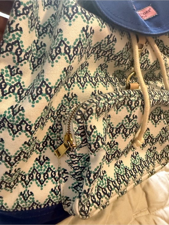 Vineyard Vines  FULL SIZE backpack/Rucksack